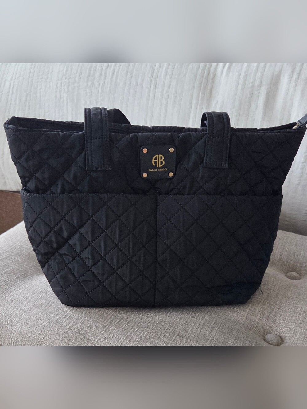 Alexis Bendel Black Tote Purse Quilted, Shoulder Straps, Zipper Closure, NWOT